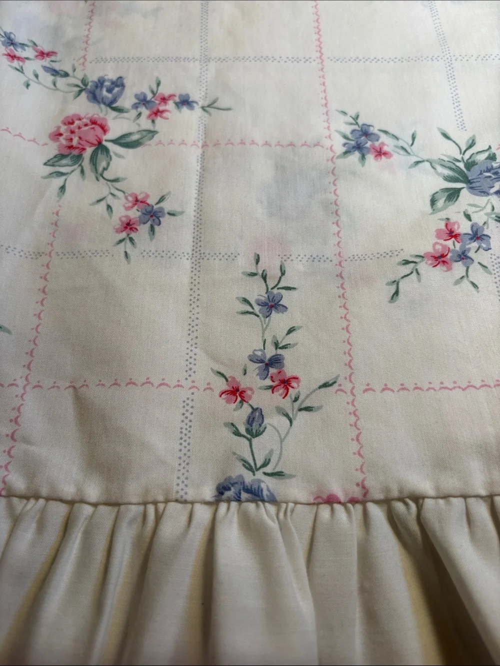 Vintage Floral Ruffled set of 2 pillowcases with Blue Trim - Cream Floral. FF